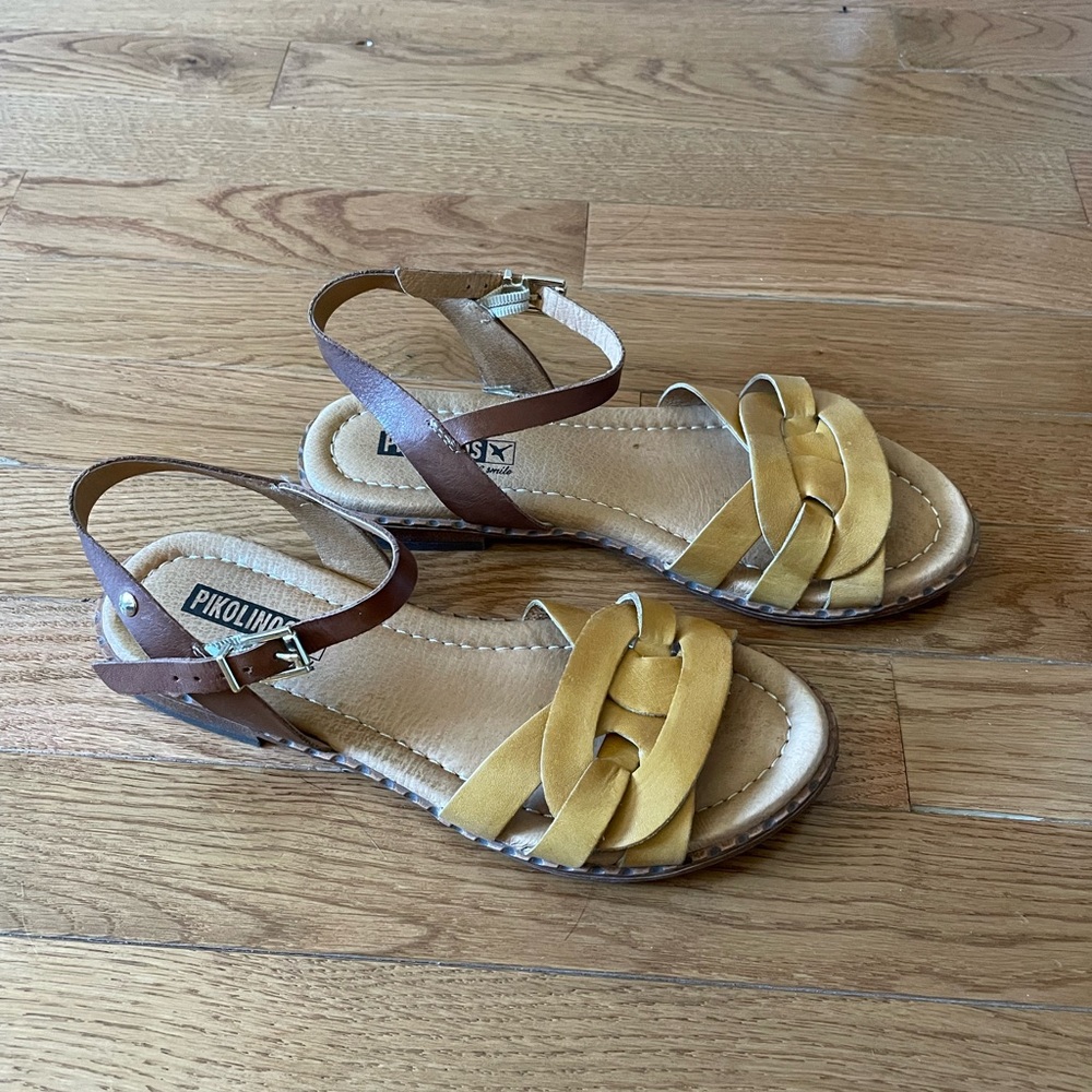 Pikolinos Algar W0x Leather Sandals